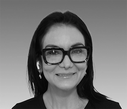 Jessica Lewis _423x365